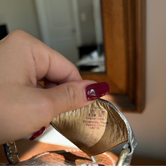 Sam Edelman Greta Thong Sandals - Picture 5 of 6